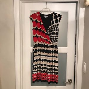 👗NY Company’sV neck/sleeveless dress. Size M👠